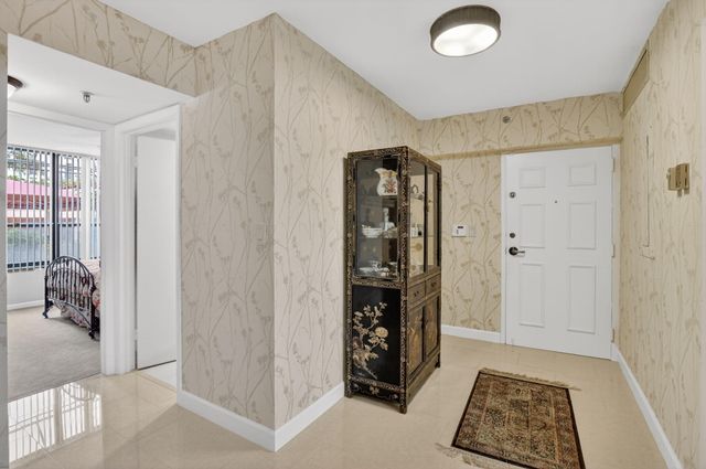 7201 Promenade Drive 102, Boca Raton, FL 33433