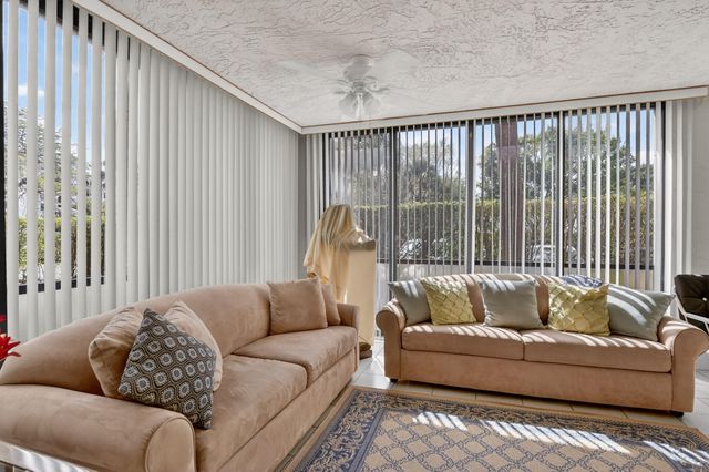 7201 Promenade Drive 102, Boca Raton, FL 33433