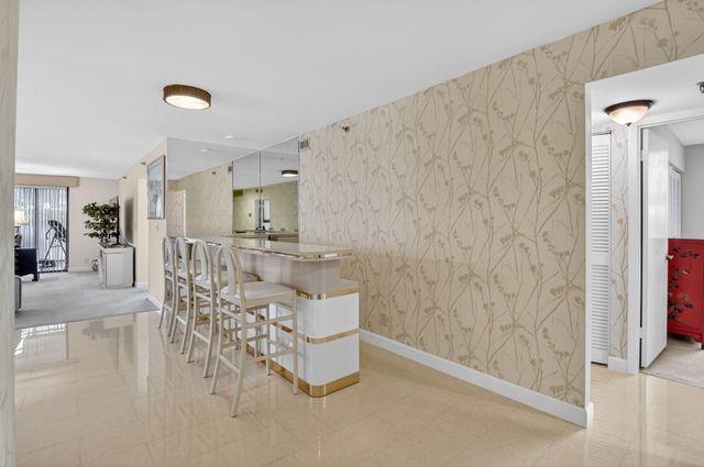 7201 Promenade Drive 102, Boca Raton, FL 33433