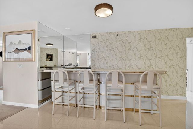 7201 Promenade Drive 102, Boca Raton, FL 33433