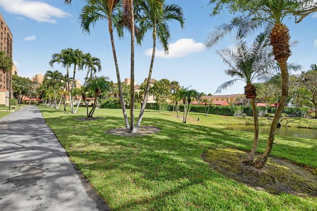 7201 Promenade Drive 102, Boca Raton, FL 33433