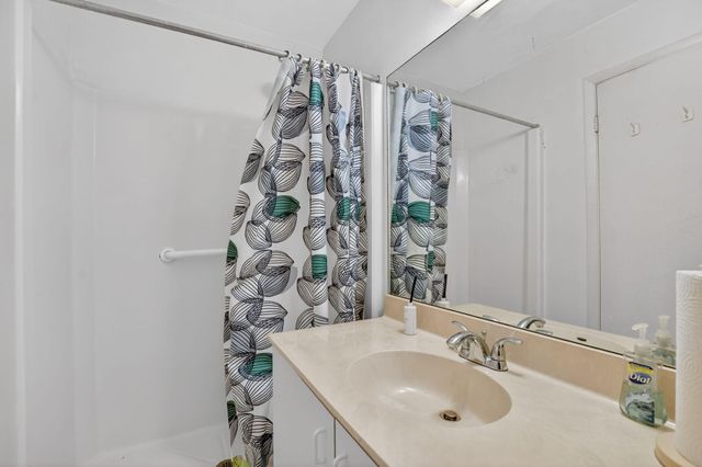 7201 Promenade Drive 102, Boca Raton, FL 33433