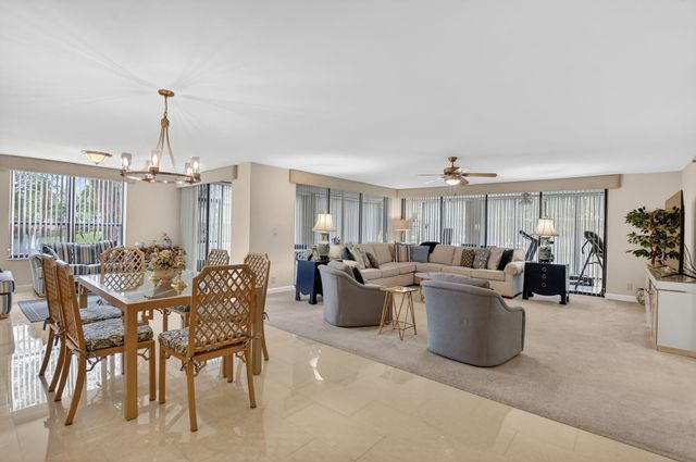 7201 Promenade Drive 102, Boca Raton, FL 33433