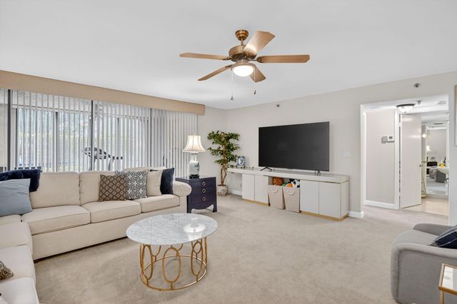 7201 Promenade Drive 102, Boca Raton, FL 33433