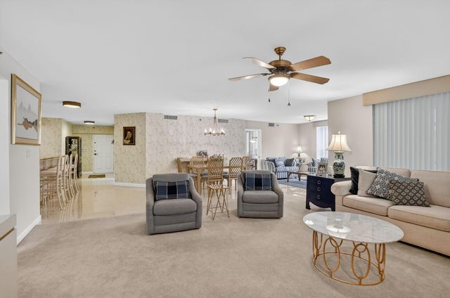 7201 Promenade Drive 102, Boca Raton, FL 33433