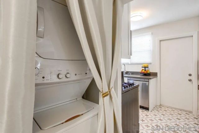 4095 Front St, San Diego, CA 92103