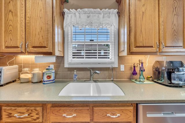 92 Freeman Ct, Winchester, TN 37398
