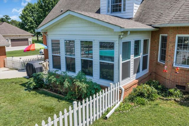 92 Freeman Ct, Winchester, TN 37398