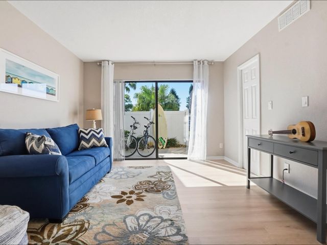 3206 S Lakeview Circle 1105, Hutchinson Island, FL 34949