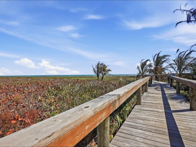 3206 S Lakeview Circle 1105, Hutchinson Island, FL 34949