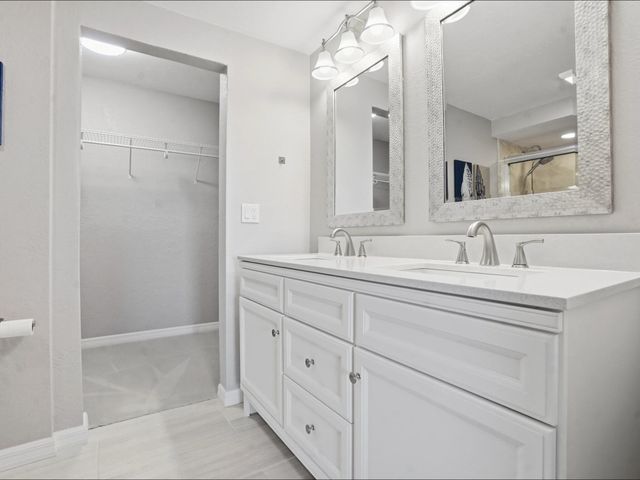 3206 S Lakeview Circle 1105, Hutchinson Island, FL 34949