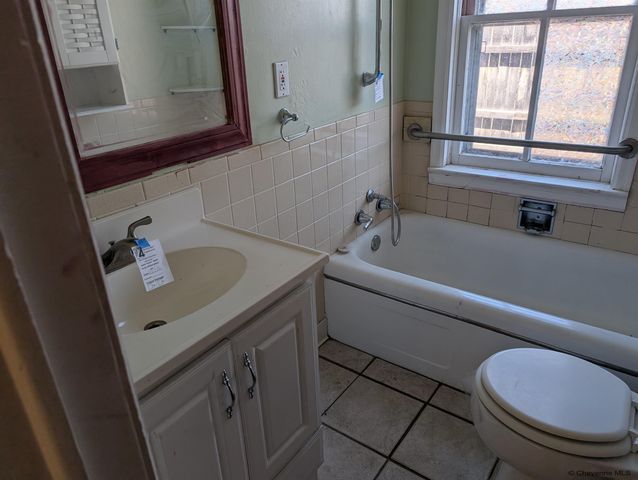 2502 E 9TH ST, Cheyenne, WY 82001