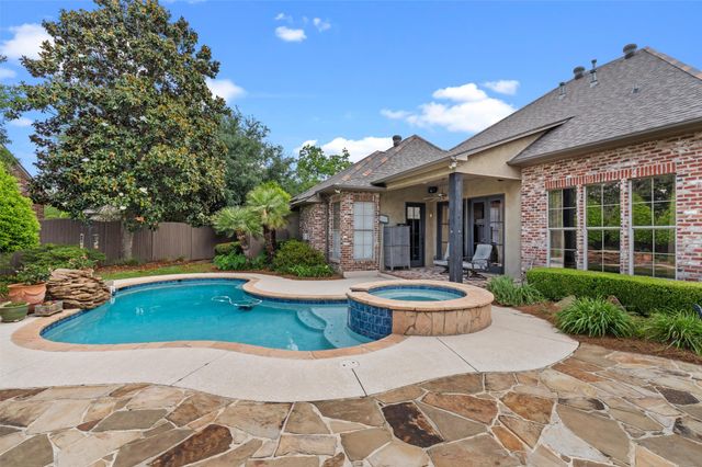 108 Calais Court, Bossier City, LA 71111