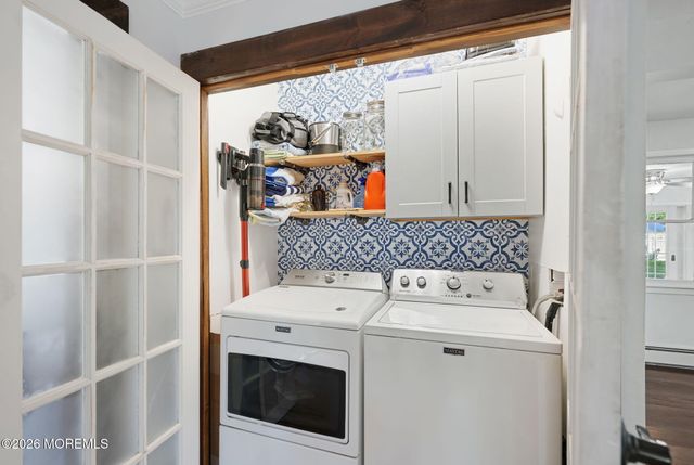14 Asbury Avenue, Farmingdale, NJ 07727