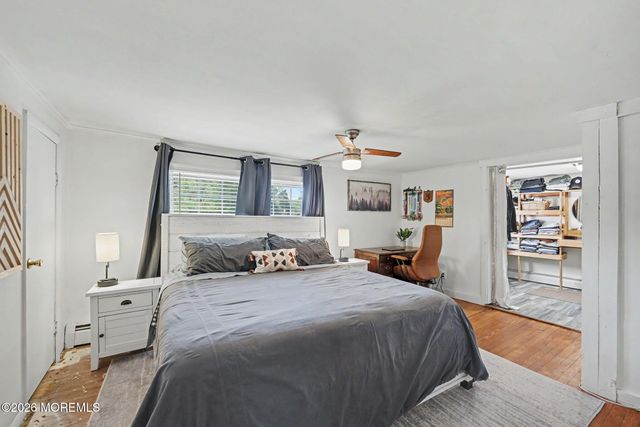 14 Asbury Avenue, Farmingdale, NJ 07727