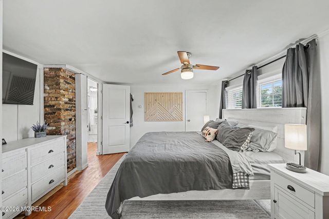 14 Asbury Avenue, Farmingdale, NJ 07727