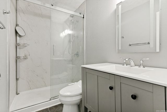 6703 Country Breeze, San Antonio, TX 78240
