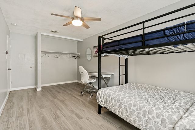 6703 Country Breeze, San Antonio, TX 78240