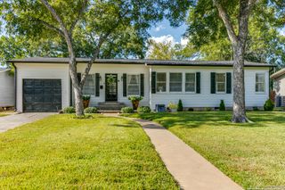 135 Devonshire, San Antonio, TX 78209
