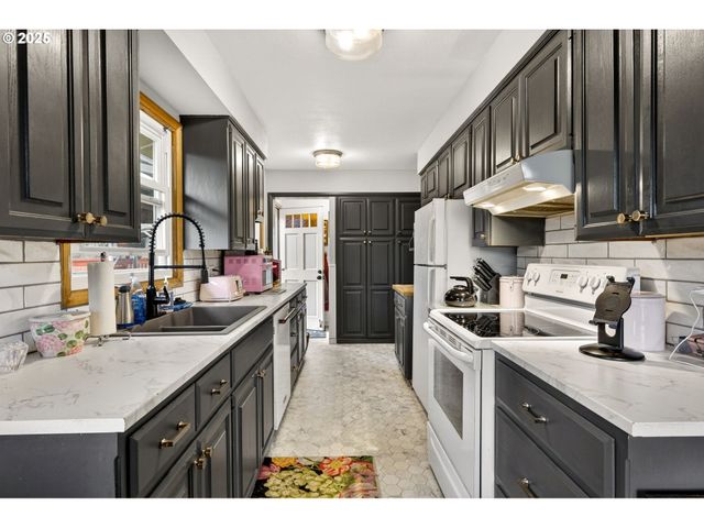 110 Ne 130TH Pl, Portland, OR 97230