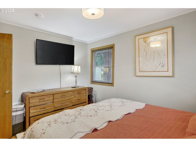 110 Ne 130TH Pl, Portland, OR 97230