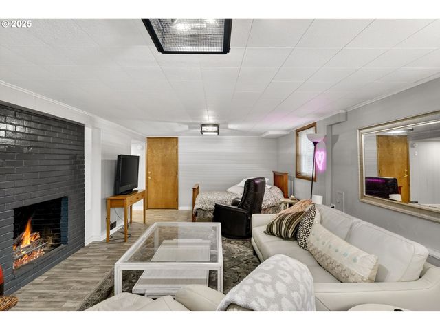 110 Ne 130TH Pl, Portland, OR 97230