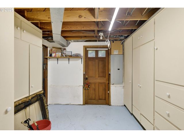 110 Ne 130TH Pl, Portland, OR 97230