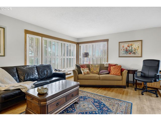 110 Ne 130TH Pl, Portland, OR 97230