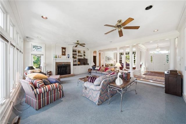 2329 Centerville TPKE S, Chesapeake, VA 23322