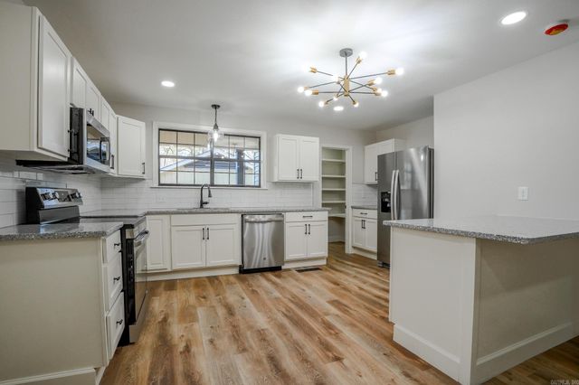 725 Forest Lane, Benton, AR 72019