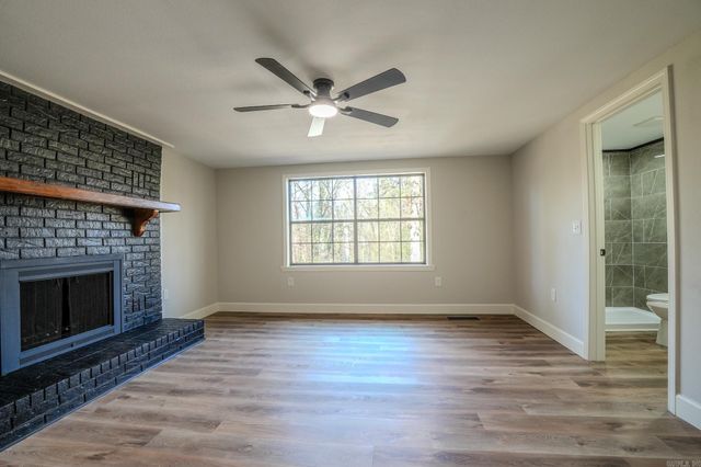 725 Forest Lane, Benton, AR 72019