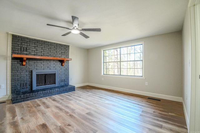 725 Forest Lane, Benton, AR 72019