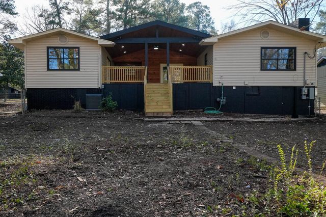 725 Forest Lane, Benton, AR 72019