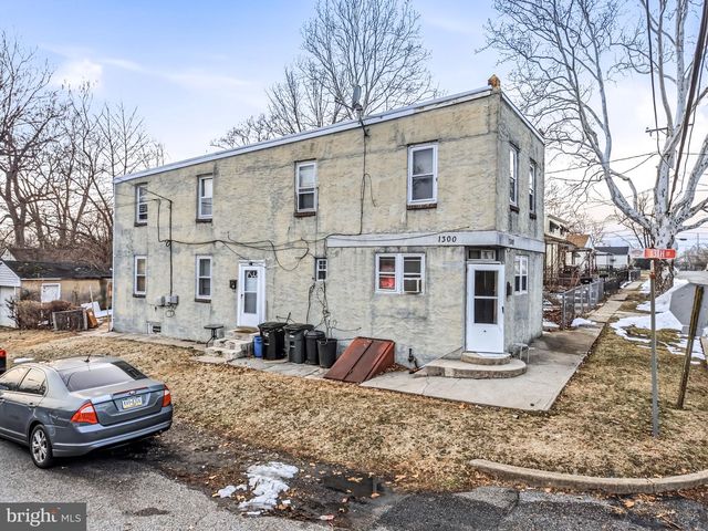 1300 TOWNSEND ST, Chester, PA 19013