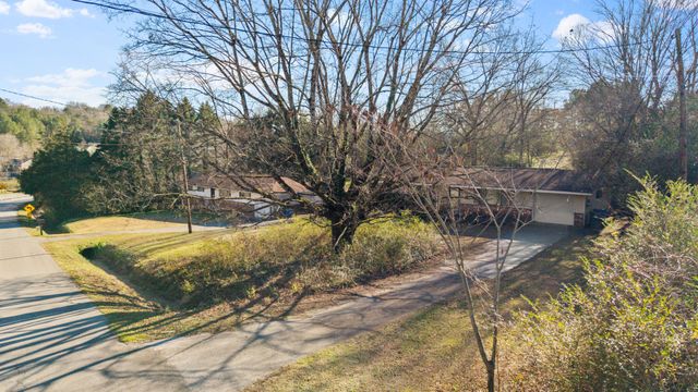 3208 Kings Point Road, Chattanooga, TN 37416