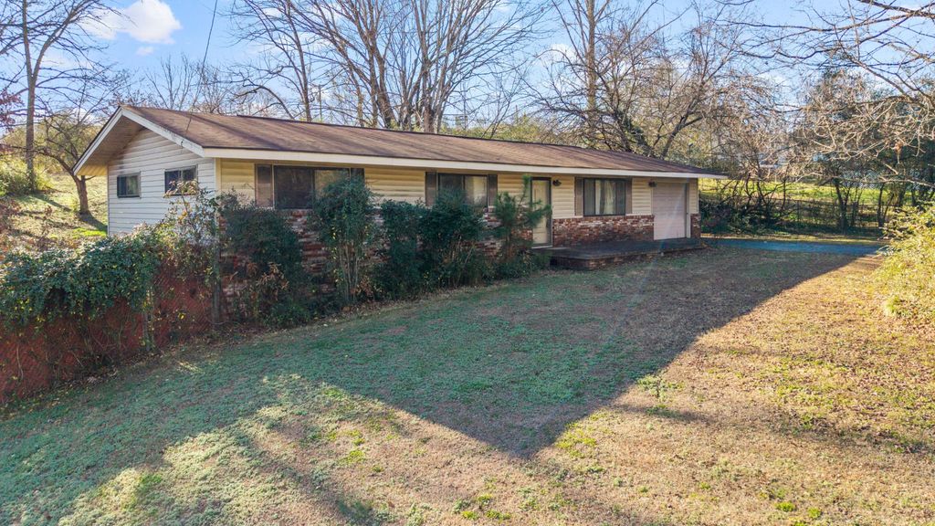3208 Kings Point Road, Chattanooga, TN 37416