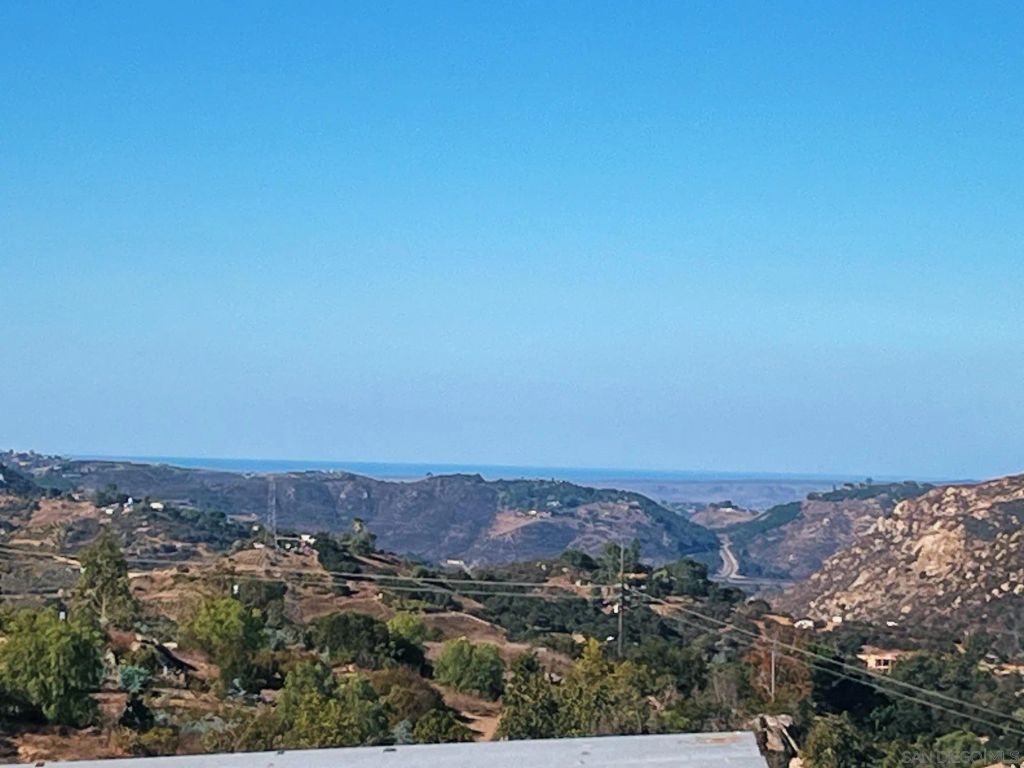000 Red Mountain Dr 92, Valley Center, CA 92082