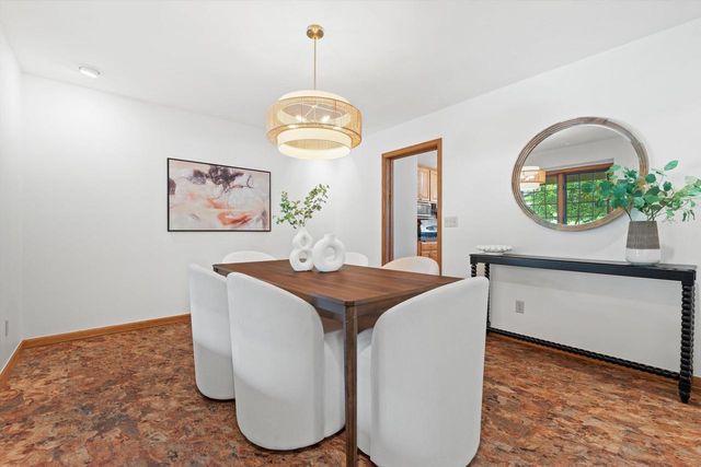 3450 S Sandalwood DRIVE, New Berlin, WI 53151