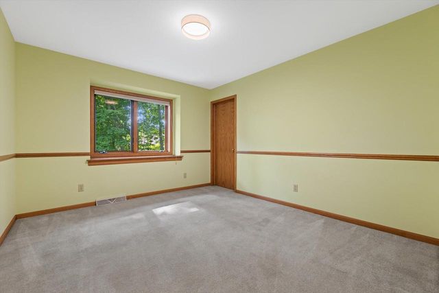3450 S Sandalwood DRIVE, New Berlin, WI 53151