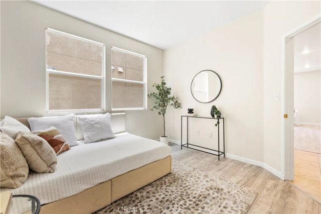 8541 Thunderbird, North Hills, CA 91343