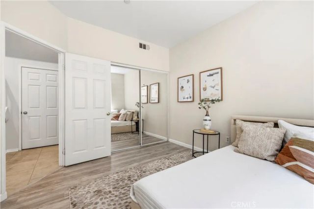 8541 Thunderbird, North Hills, CA 91343