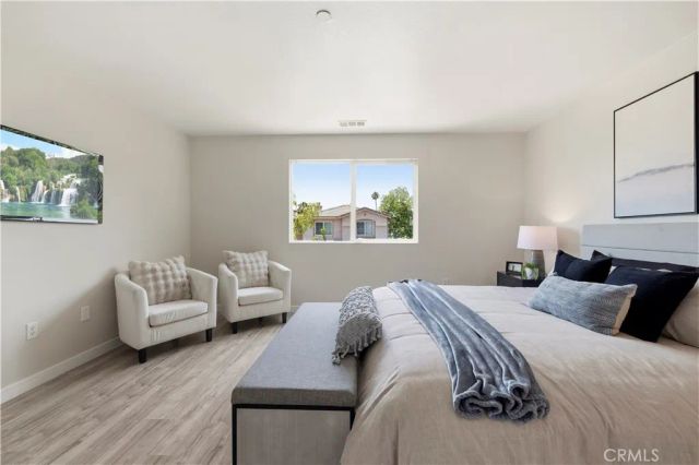 8541 Thunderbird, North Hills, CA 91343