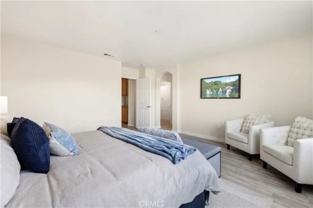 8541 Thunderbird, North Hills, CA 91343