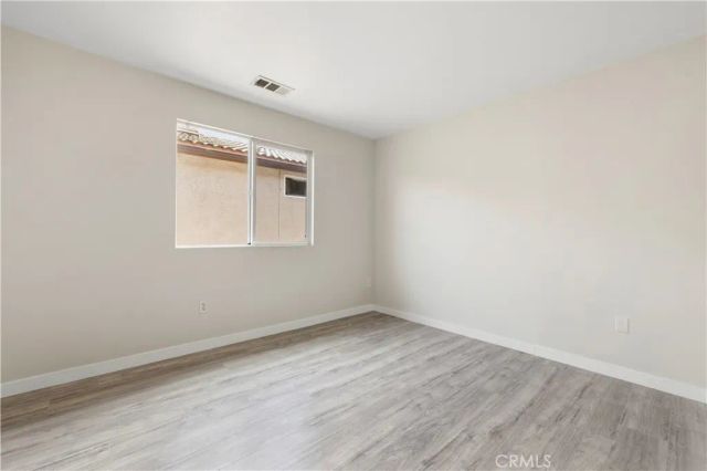 8541 Thunderbird, North Hills, CA 91343