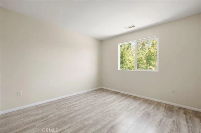 8541 Thunderbird, North Hills, CA 91343