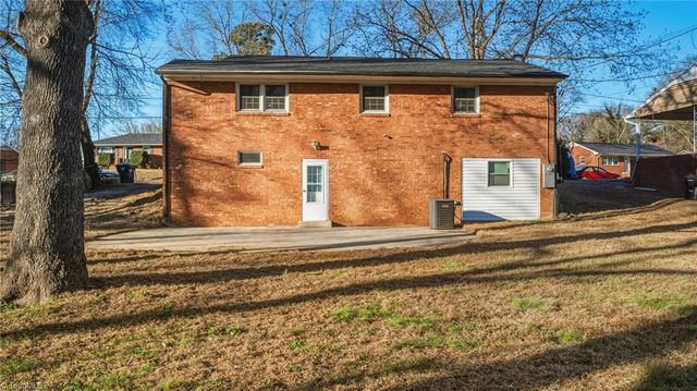 1111 Morningside Drive, Burlington, NC 27217