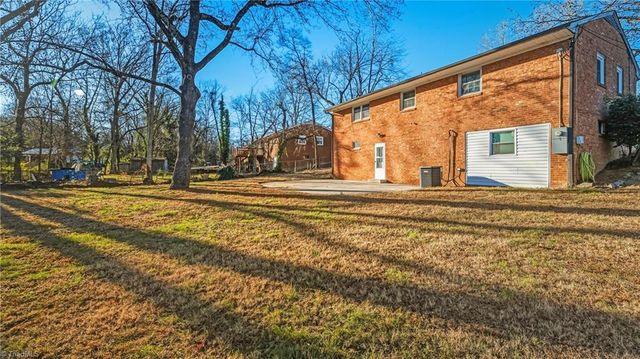 1111 Morningside Drive, Burlington, NC 27217