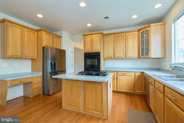 8553 DALTONS GROVE WAY, Bristow, VA 20136