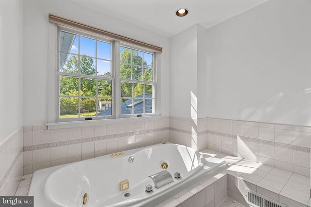 10022 WATERFORD DR, Ellicott City, MD 21042