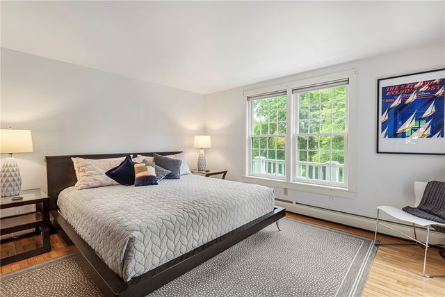 184 Field Stone Lane, Tiverton, RI 02878